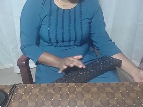 henakhan32 online show from October 11, 2:55 am