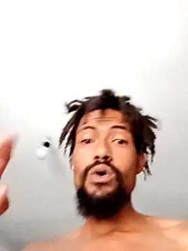 Snapshot of Goofygoody17 chatting on February 10, 8:29 am Goofygoody17 online show from February 10, 8:29 am