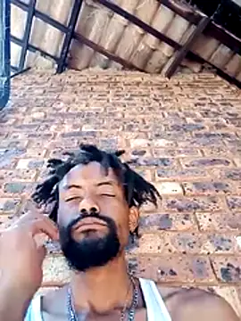 Snapshot of Goofygoody17 chatting on February 11, 10:31 am Goofygoody17 online show from February 11, 10:31 am