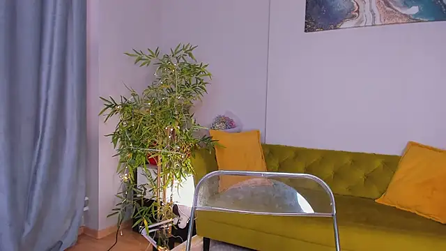 Alic Fox online show from February 20, 6:26 am