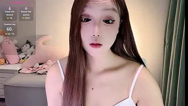 Snapshot of Luna--1 chatting on July 13, 3:04 pm Luna--1 online show from July 13, 3:04 pm
