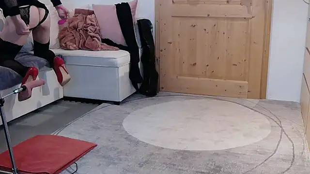 Snapshot of SexyCindyCD chatting on January 16, 6:01 pm SexyCindyCD online show from January 16, 6:01 pm