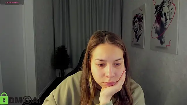 Al1ice Moures online show from October 24, 1:13 am