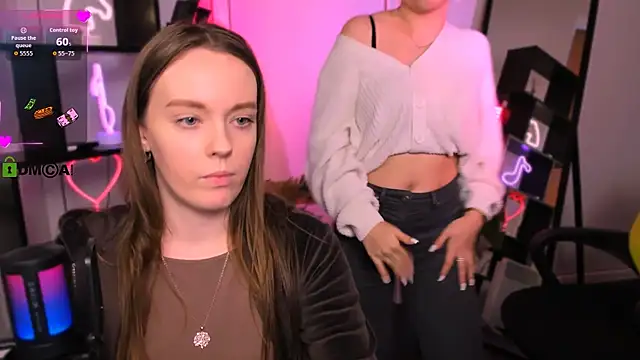 nicole muah online show from December 14, 7:58 am