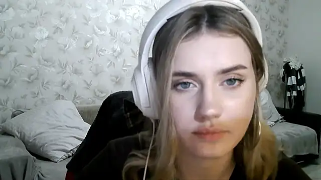 Snapshot of JerrieLoosle chatting on October 10, 4:28 pm JerrieLoosle online show from October 10, 4:28 pm