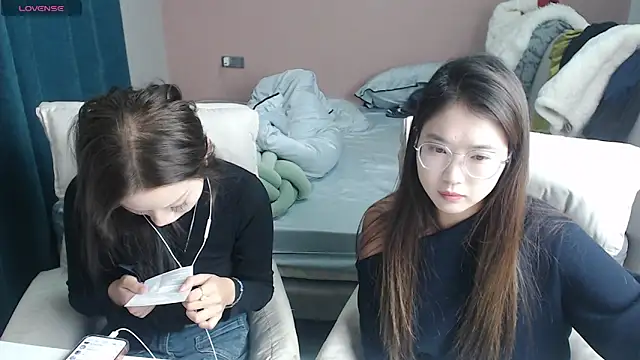 redrose520 online show from November 23, 11:43 am