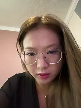 redrose520 online show from March 12, 12:55 pm