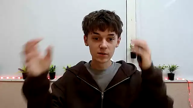 Snapshot of Hoot_Dude_ chatting on November 3, 1:01 pm Hoot Dude online show from November 3, 1:01 pm