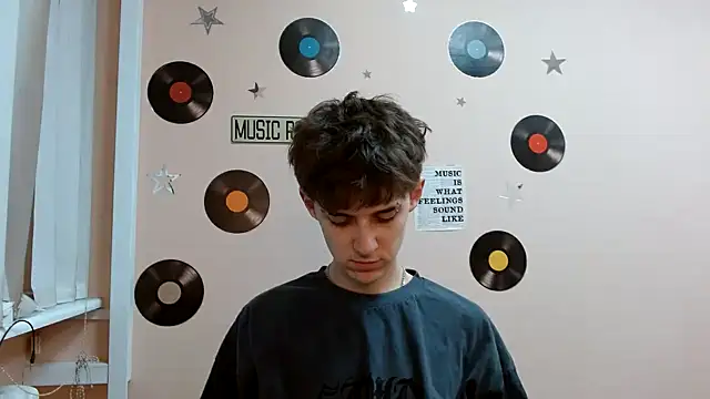 Snapshot of Hoot_Dude_ chatting on November 7, 2:50 pm Hoot Dude online show from November 7, 2:50 pm