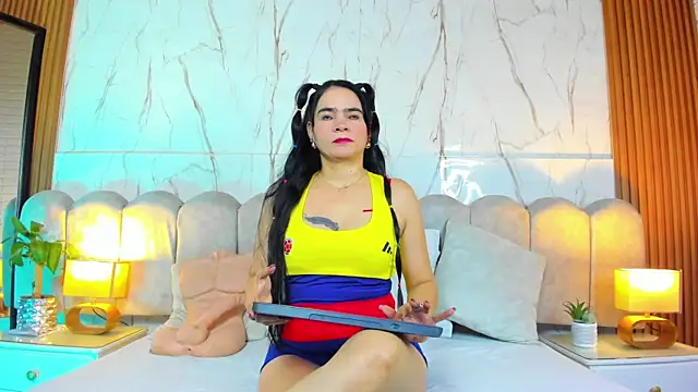 Samantha Fiire online show from July 7, 12:31 pm