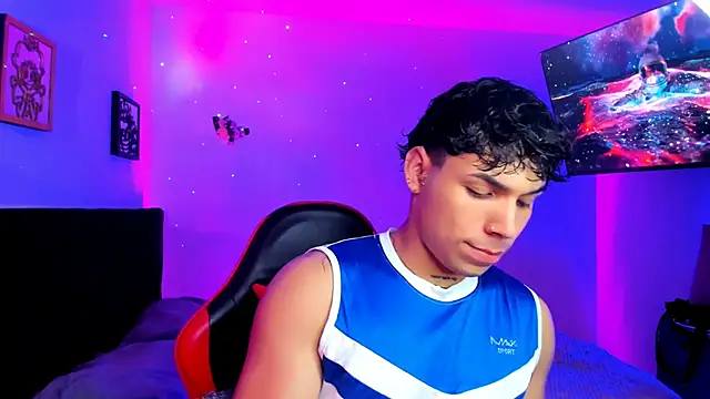 Adams Collins online show from December 15, 6:45 pm