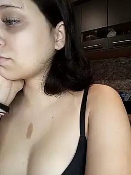 kisette online show from October 11, 5:55 pm