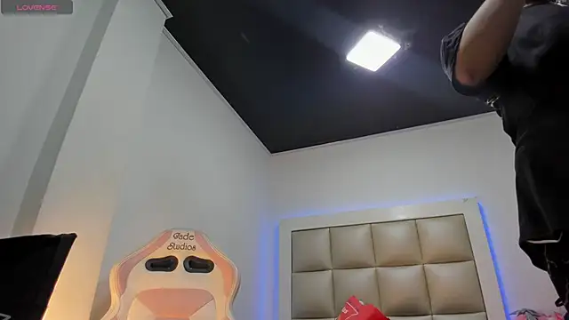 Vany and juliana online show from September 26, 11:58 am