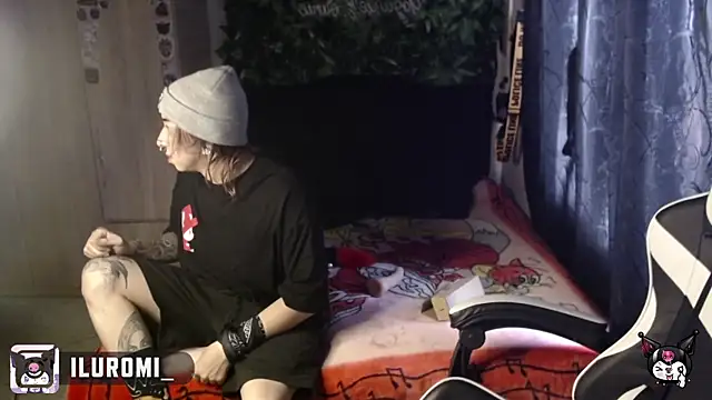 Snapshot of Iluromi chatting on September 30, 3:39 pm Iluromi online show from September 30, 3:39 pm