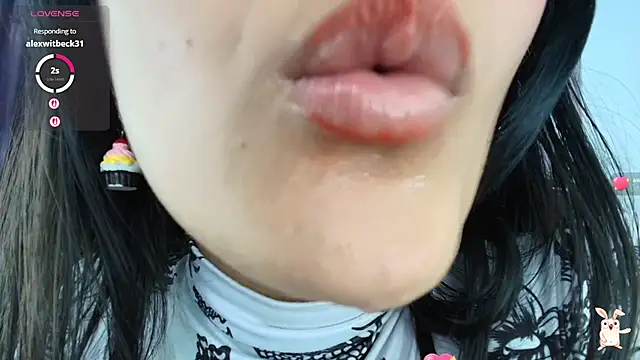 Hinata 21  online show from December 3, 9:02 pm