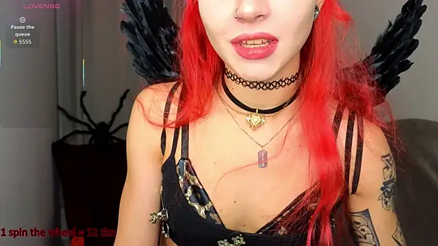 Snapshot of MonicaMilligan chatting on October 28, 2:42 pm MonicaMilligan online show from October 28, 2:42 pm