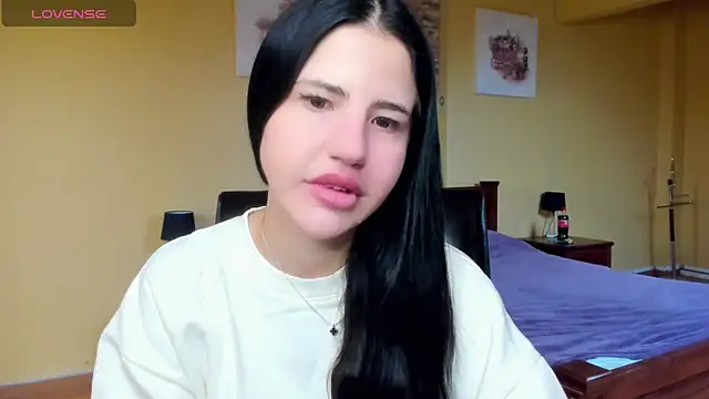 Malibu J online show from November 20, 12:05 pm