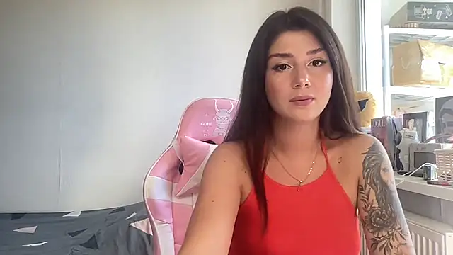 Snapshot of RossyStrawberryV chatting on September 25, 10:08 am RossyStrawberryV online show from September 25, 10:08 am