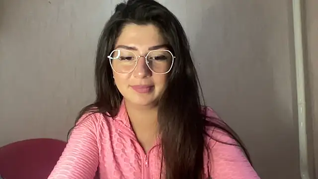 Snapshot of RossyStrawberryV chatting on October 9, 2:37 pm RossyStrawberryV online show from October 9, 2:37 pm