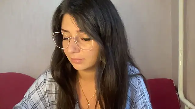 Snapshot of RossyStrawberryV chatting on October 10, 1:21 pm RossyStrawberryV online show from October 10, 1:21 pm