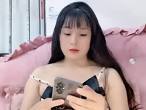 Snapshot of Lie_liee chatting on June 25, 1:59 pm Lie liee online show from June 25, 1:59 pm