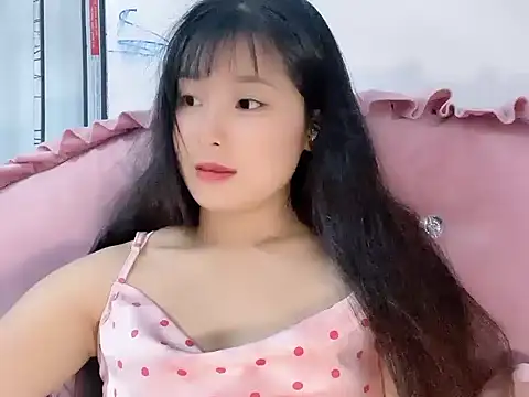 Snapshot of Lie_liee chatting on July 2, 12:55 pm Lie liee online show from July 2, 12:55 pm