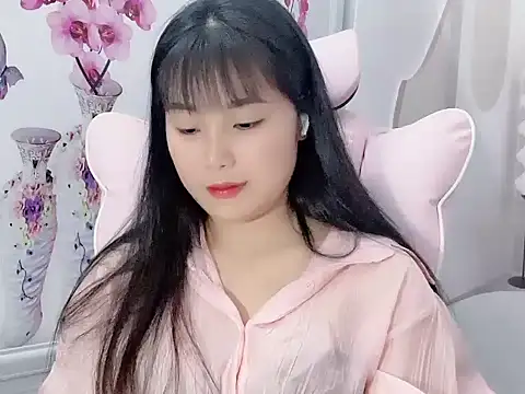 Snapshot of Lie_liee chatting on July 16, 2:56 pm Lie liee online show from July 16, 2:56 pm