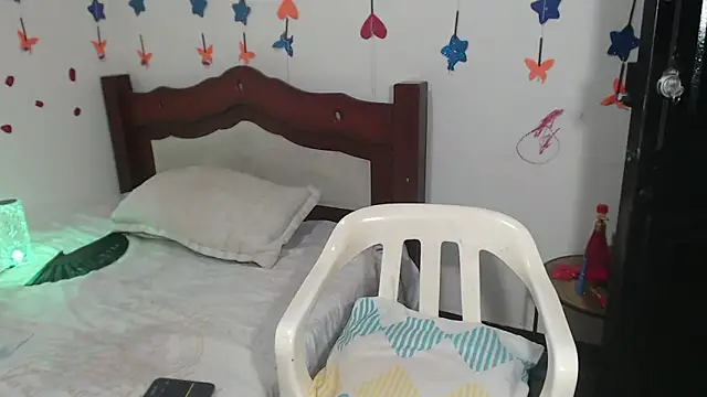Snapshot of lorenacapelli chatting on May 22, 8:14 pm lorenacapelli online show from May 22, 8:14 pm