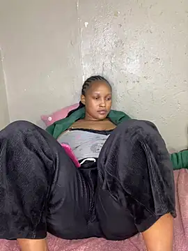 Bellabootie online show from February 16, 8:05 pm