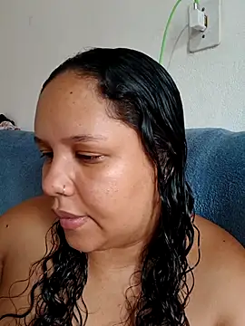 Snapshot of EggedGrowth chatting on November 4, 7:35 pm EggedGrowth online show from November 4, 7:35 pm