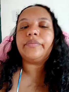 Snapshot of EggedGrowth chatting on November 9, 4:27 pm EggedGrowth online show from November 9, 4:27 pm