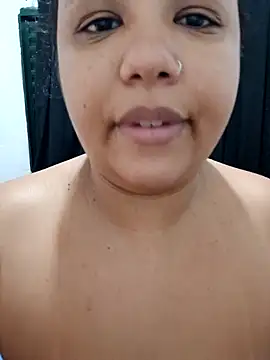 Snapshot of EggedGrowth chatting on November 22, 11:09 am EggedGrowth online show from November 22, 11:09 am