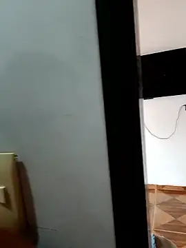 Snapshot of EggedGrowth chatting on November 23, 12:27 pm EggedGrowth online show from November 23, 12:27 pm