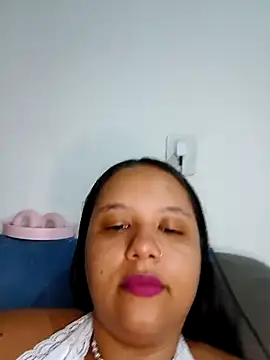 Snapshot of EggedGrowth chatting on November 27, 9:28 pm EggedGrowth online show from November 27, 9:28 pm