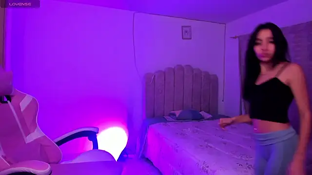 ISABELFORYOU1 online show from October 18, 12:24 am