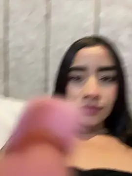 ISABELFORYOU1 online show from December 3, 3:14 am