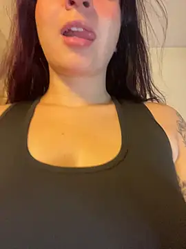 Snapshot of came_lia1 chatting on November 13, 3:05 am came lia1 online show from November 13, 3:05 am