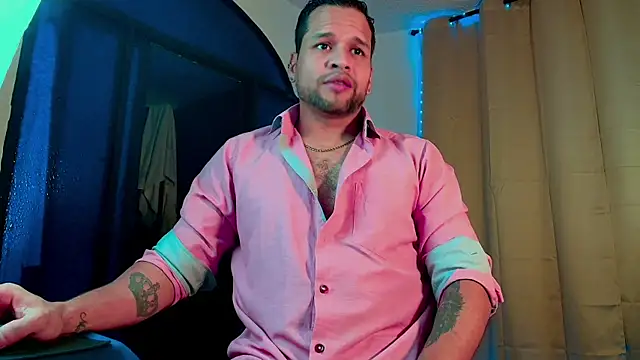 LucasGaeel online show from November 5, 10:43 pm