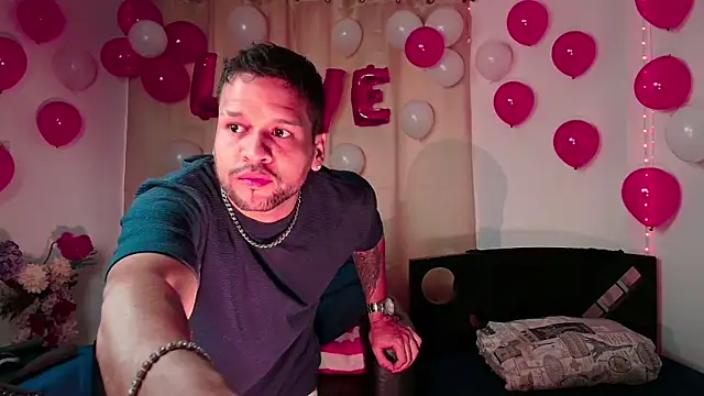 LucasGaeel online show from February 14, 12:35 pm