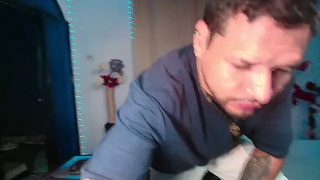 LucasGaeel online show from February 24, 3:15 am