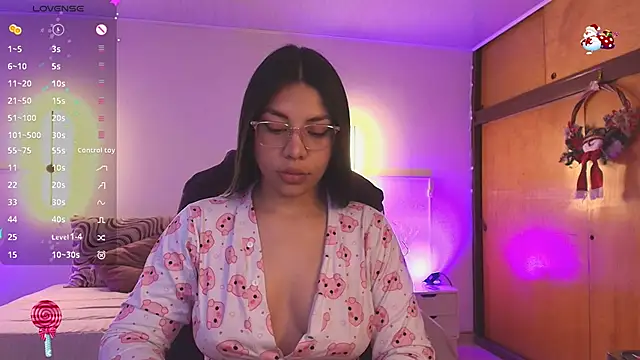 kloe28 online show from December 3, 4:09 am