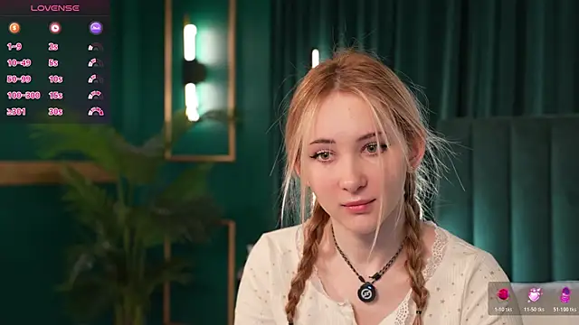 Snapshot of LiraKink chatting on February 23, 3:37 am LiraKink online show from February 23, 3:37 am