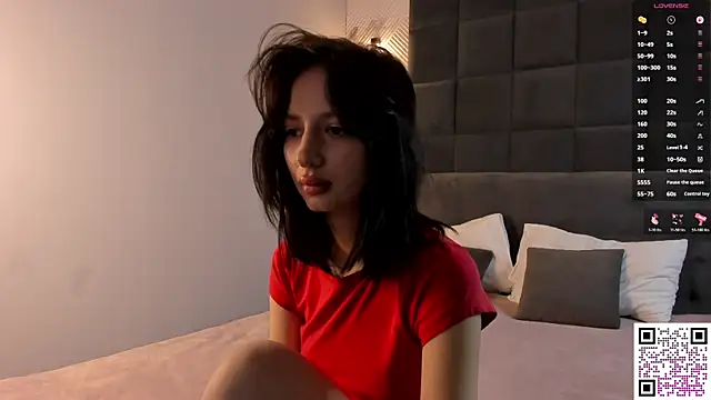 Michelle Murray online show from December 17, 11:00 pm