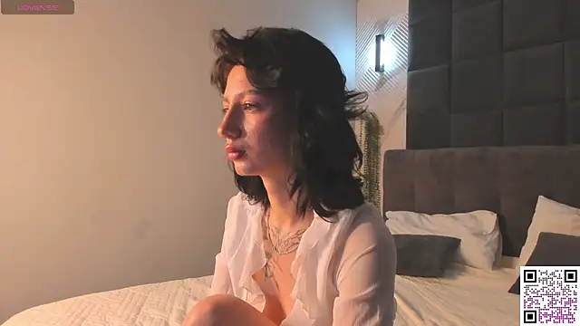 Michelle Murray online show from December 18, 11:33 pm