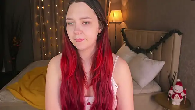 Monica  Queen online show from December 15, 12:04 am