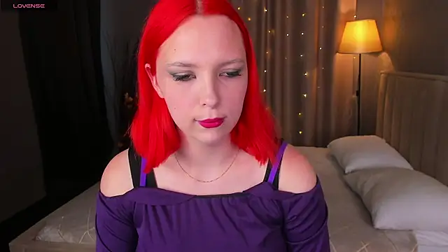 Snapshot of Monica__Queen chatting on June 19, 5:34 am Monica Queen online show from June 19, 5:34 am