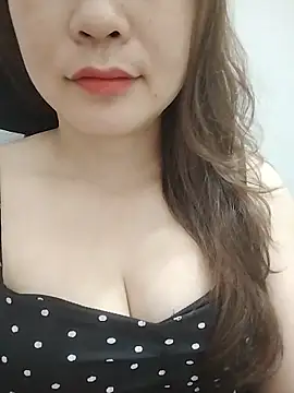 Snapshot of Girl_Shy2000 chatting on June 5, 8:47 pm Girl Shy2000 online show from June 5, 8:47 pm