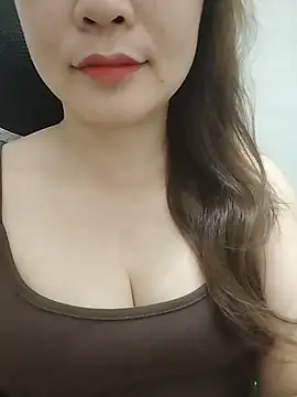 Snapshot of Girl_Shy2000 chatting on June 8, 2:06 pm Girl Shy2000 online show from June 8, 2:06 pm