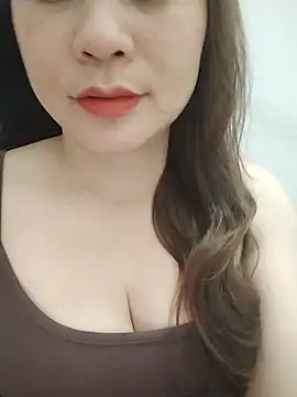 Snapshot of Girl_Shy2000 chatting on June 11, 3:21 pm Girl Shy2000 online show from June 11, 3:21 pm