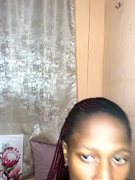 Caramel102004 online show from November 5, 9:48 pm